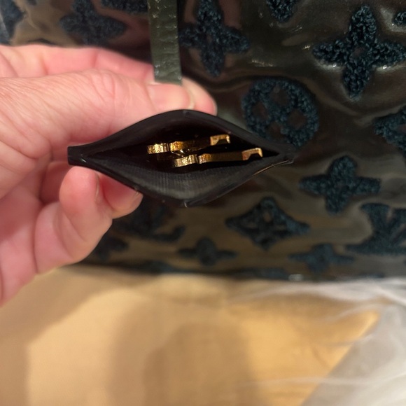 Louis Vuitton Mono Fascination Patent/Lambskin Bag - Picture 7 of 16